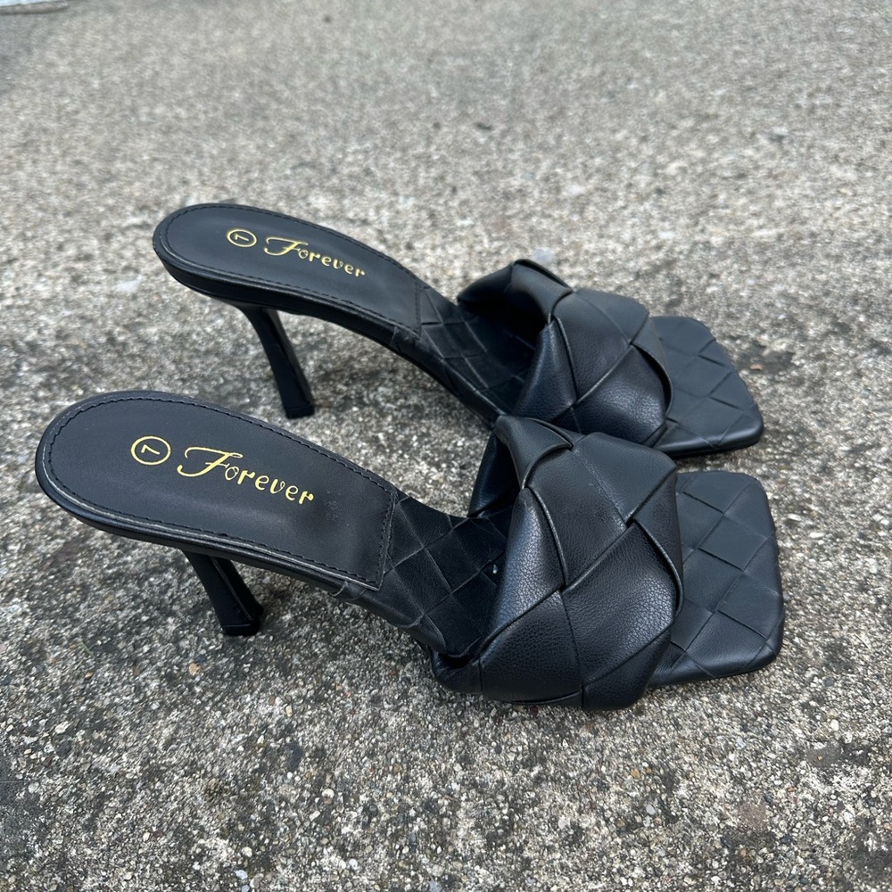 Brand new never worn medium length open square toe heels